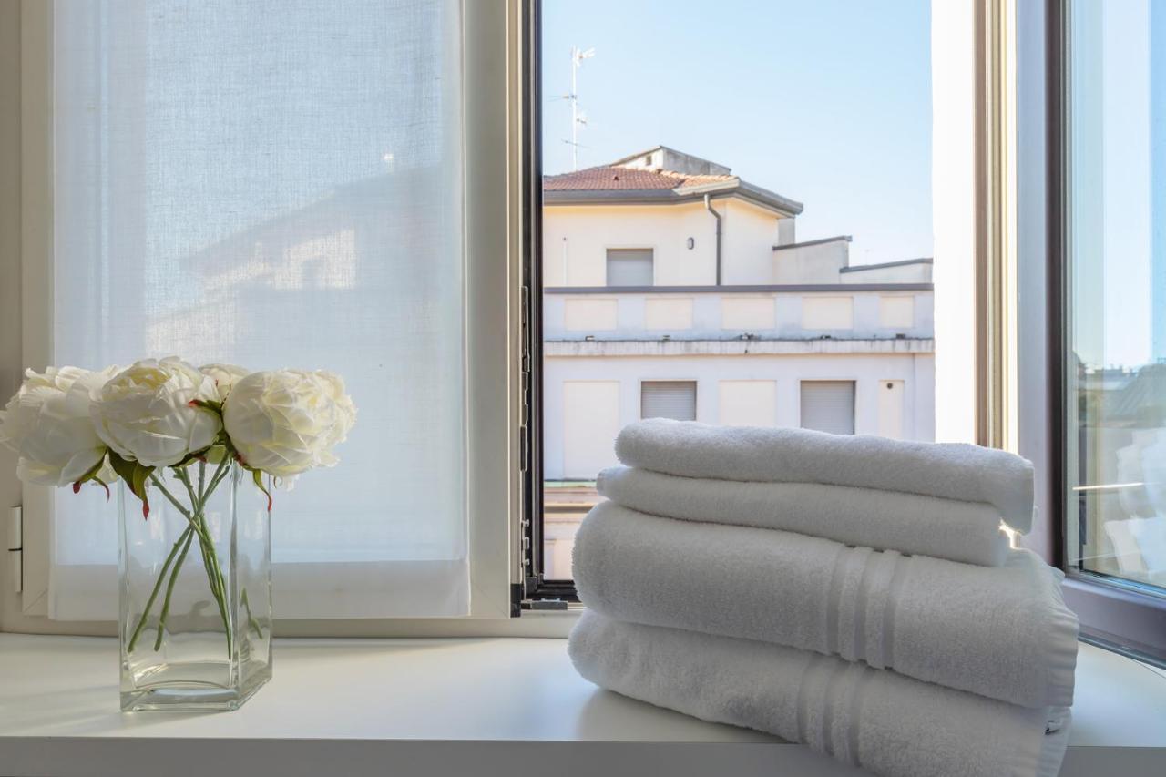 Milan Retreats Duomo Suites Esterno foto